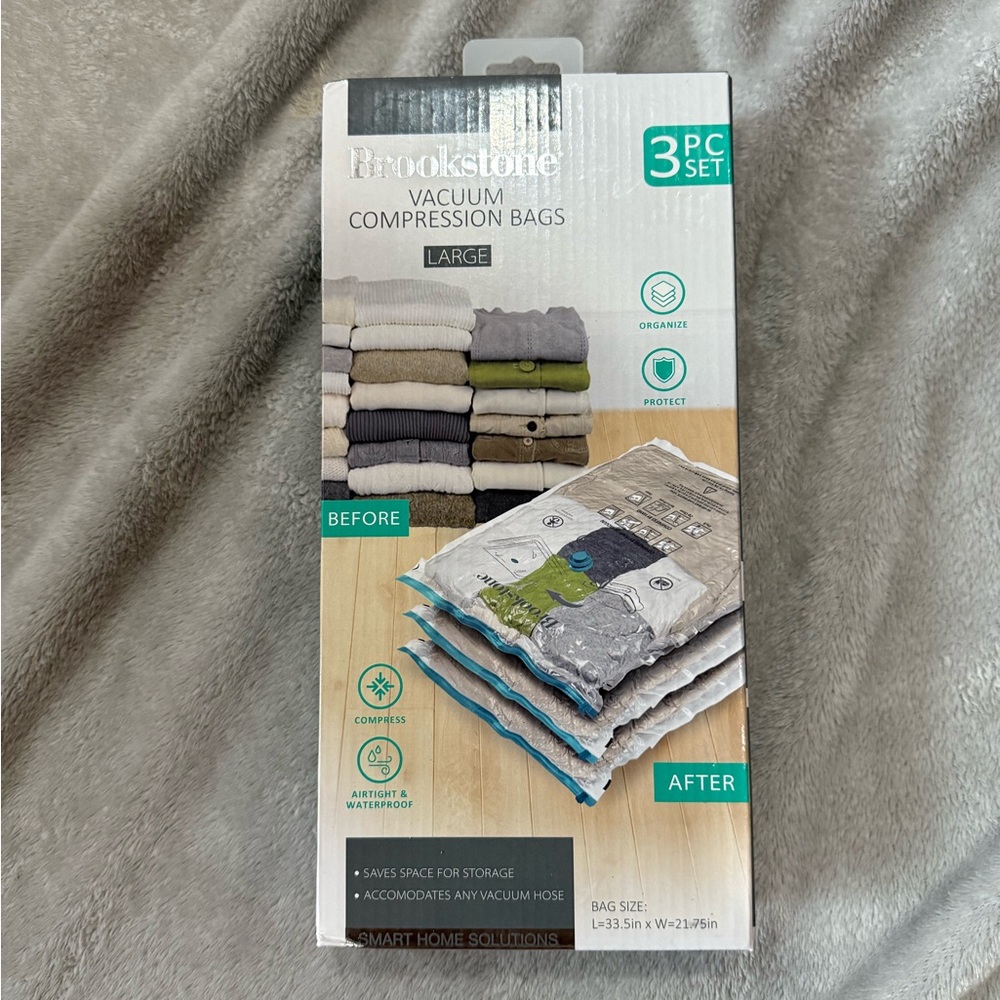 Brookstone Large Vacuum Compression Bags Set - Multi-Color